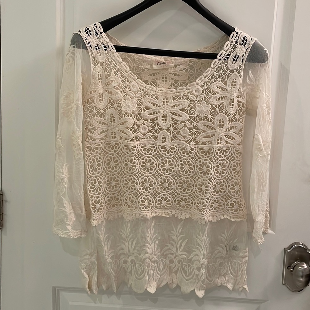 Cream coloured Crochet & lace inspired top. Size M